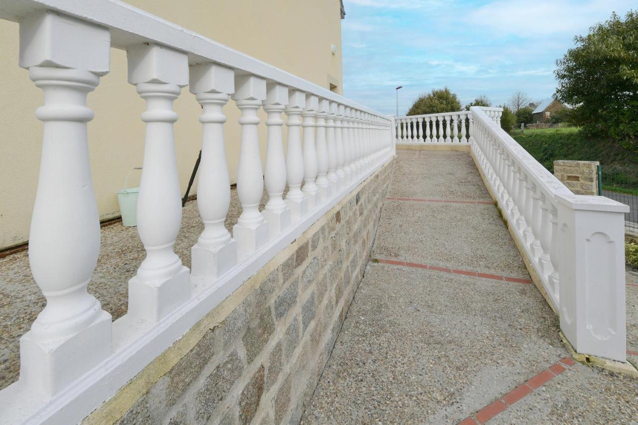 Gite Baie Du Mont Saint Michel Villa Екстериор снимка